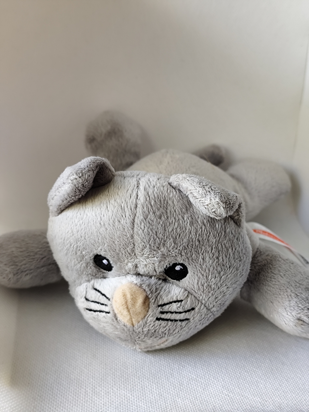 3/$25💙Melissa & Doug 9” Cat Plush Gray Kitty Laying Down Stuffed Animal Toy